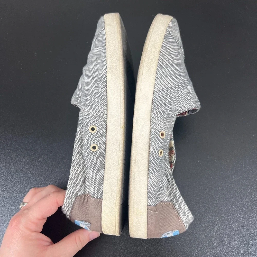 Toms Slip-On‎ Shoes Womens Size 8.5 Grayish Blue Textured Comfort Causal Beachy